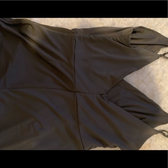 Wrap Style Thin Strap Romper, Gray Size:M - Picture 4 of 5